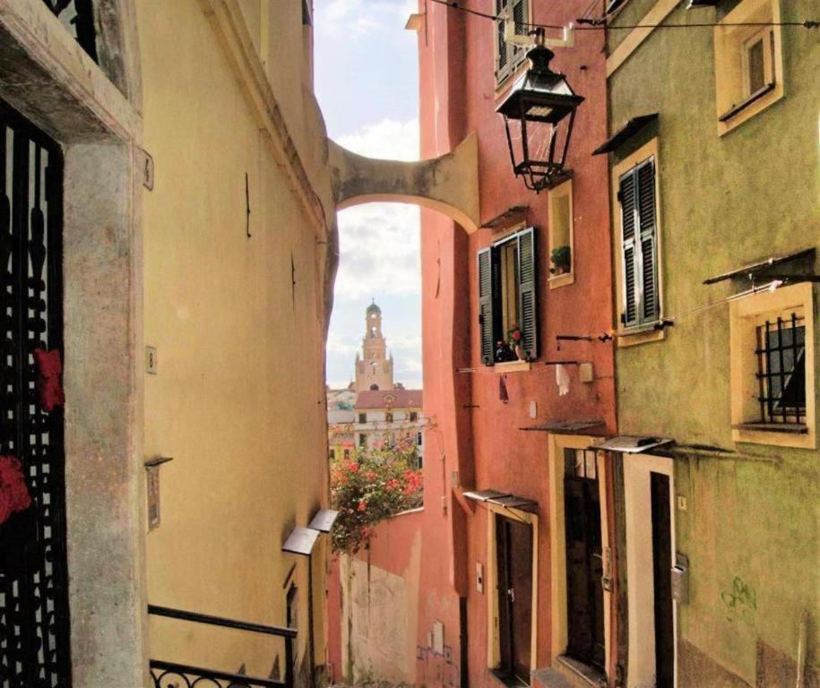 Casa Rosa Lucia Centrale Con Parcheggio Sanremo Eksteriør bilde
