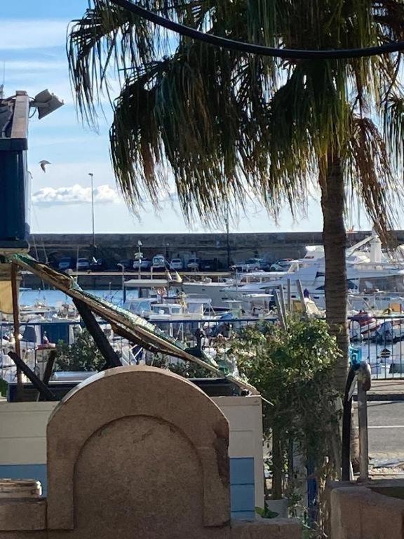 Casa Rosa Lucia Centrale Con Parcheggio Sanremo Eksteriør bilde