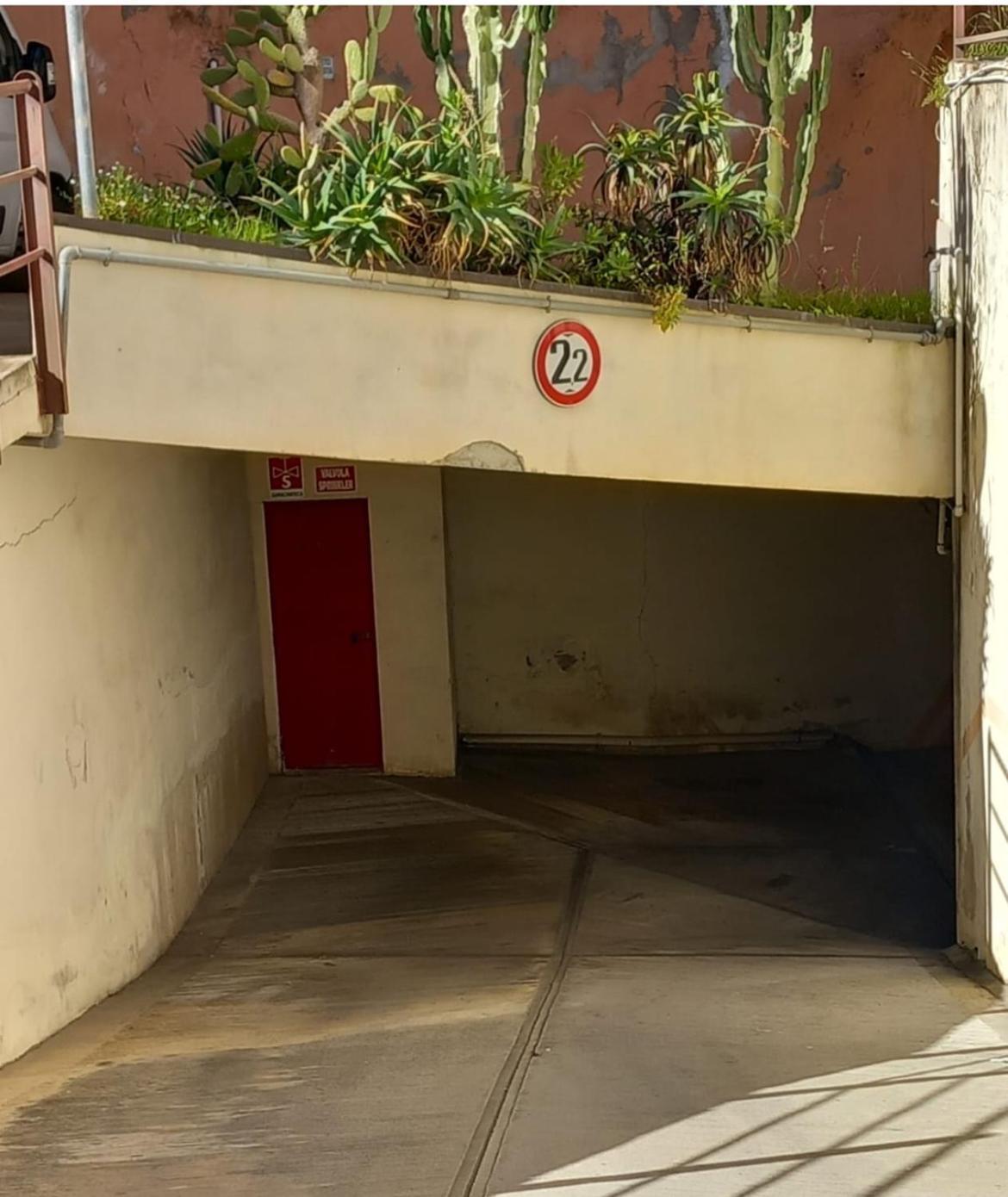 Casa Rosa Lucia Centrale Con Parcheggio Sanremo Eksteriør bilde