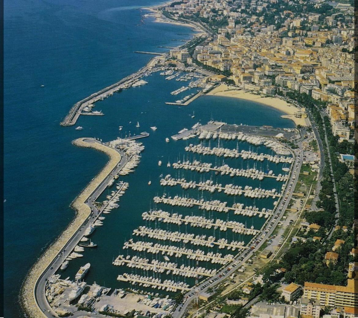 Casa Rosa Lucia Centrale Con Parcheggio Sanremo Eksteriør bilde